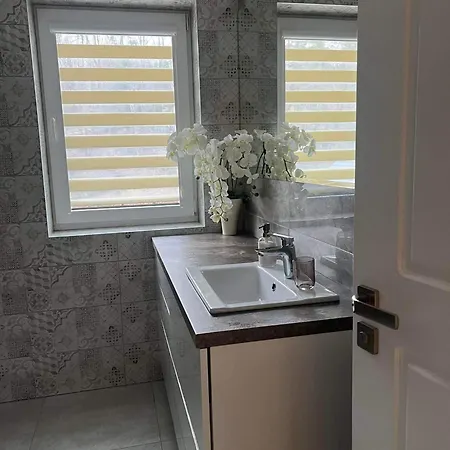 Dom Na Borowkowym Wzgorzu Lägenhet *